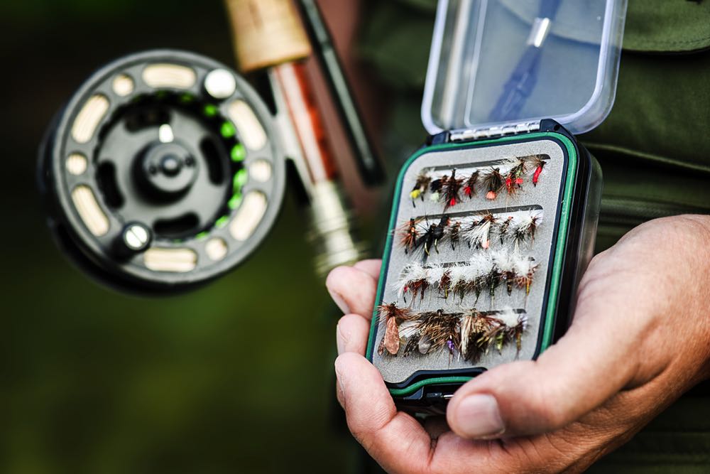 The Best Fly Boxes on the Market (2023 Buyer's Guide) Into Fly Fishing