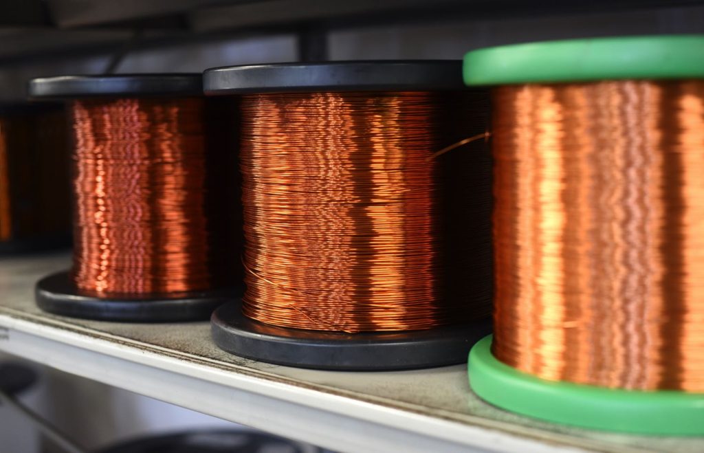 Best Fly Tying Wire - Featured Image
