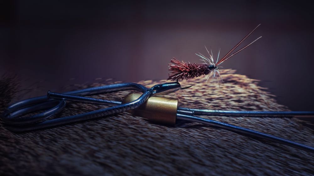 How to Hackle a Fly (Step-By-Step With Video) - Into Fly Fishing