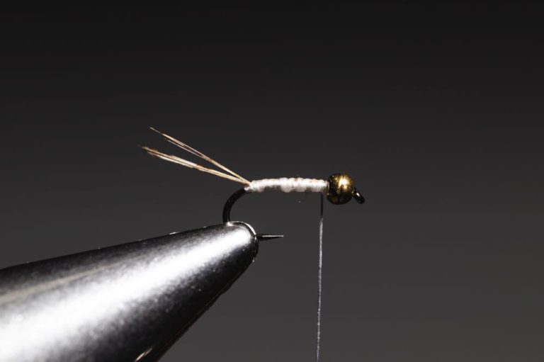 learn to tie a Gold Ribbed Hare_s Ear step-6
