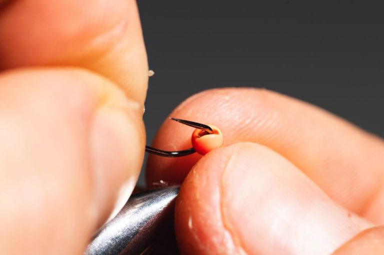 step1how to tie a micro bugger -