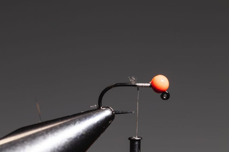 step3how to tie a micro bugger -