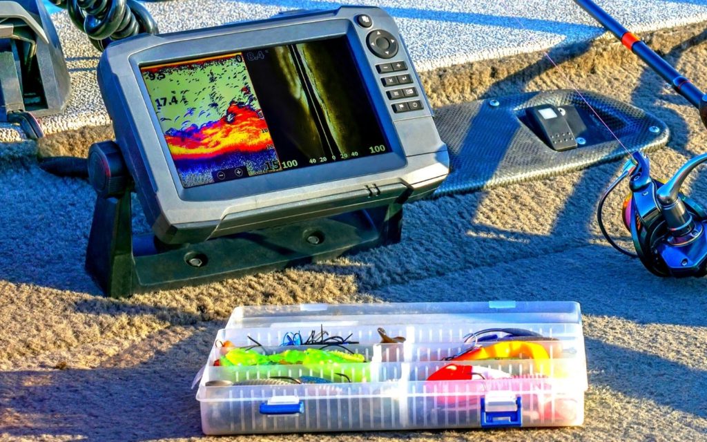 Best Fish Finder GPS Combo (2023 Buyer's Guide) - Into Fly Fishing