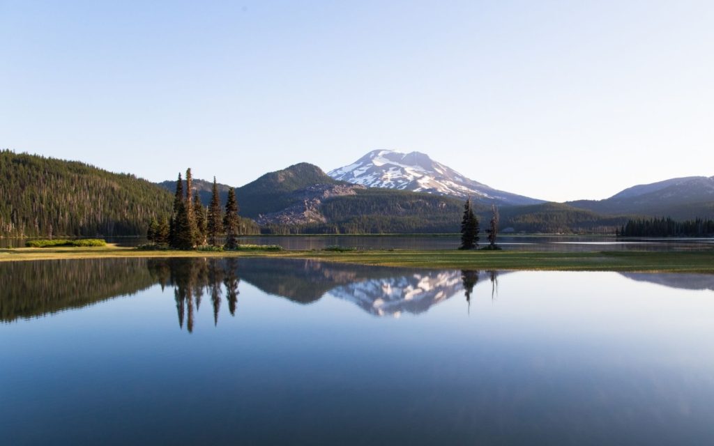 A beautiful lake in Bend, Oregon