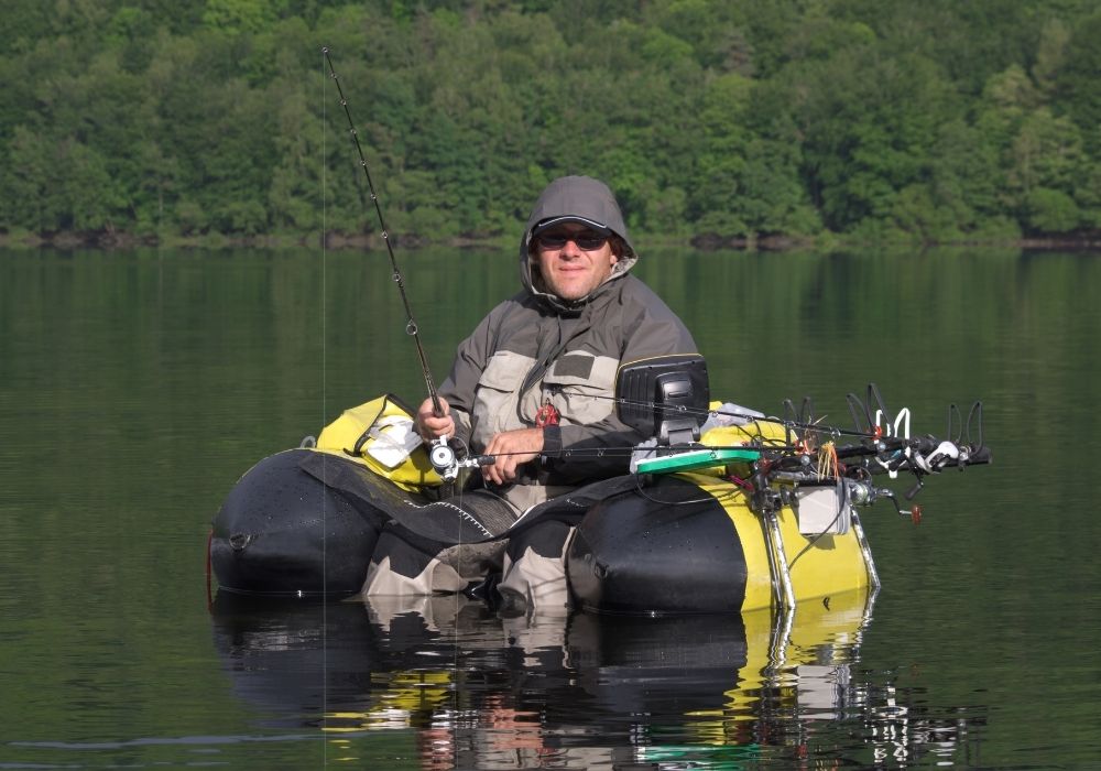 Fly Fishing From A Float Tube: A Guide To Float Tube Fishing - Into Fly  Fishing