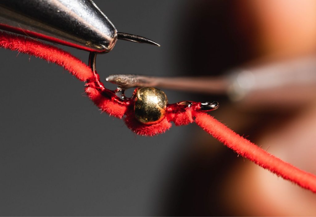 how to tie a San Juan Worm featured