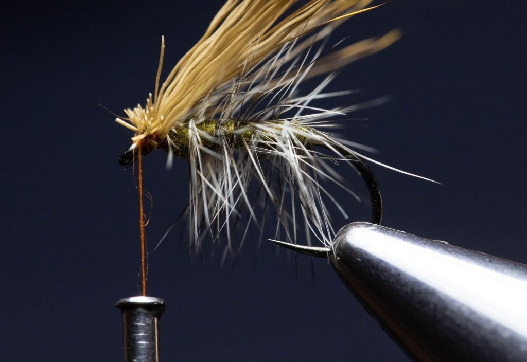 how to tie an elk hair caddis fly