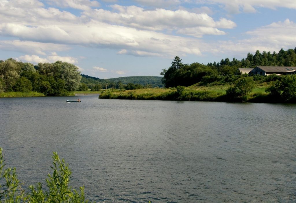 the beautiful scenery of Vermont for fly fishing