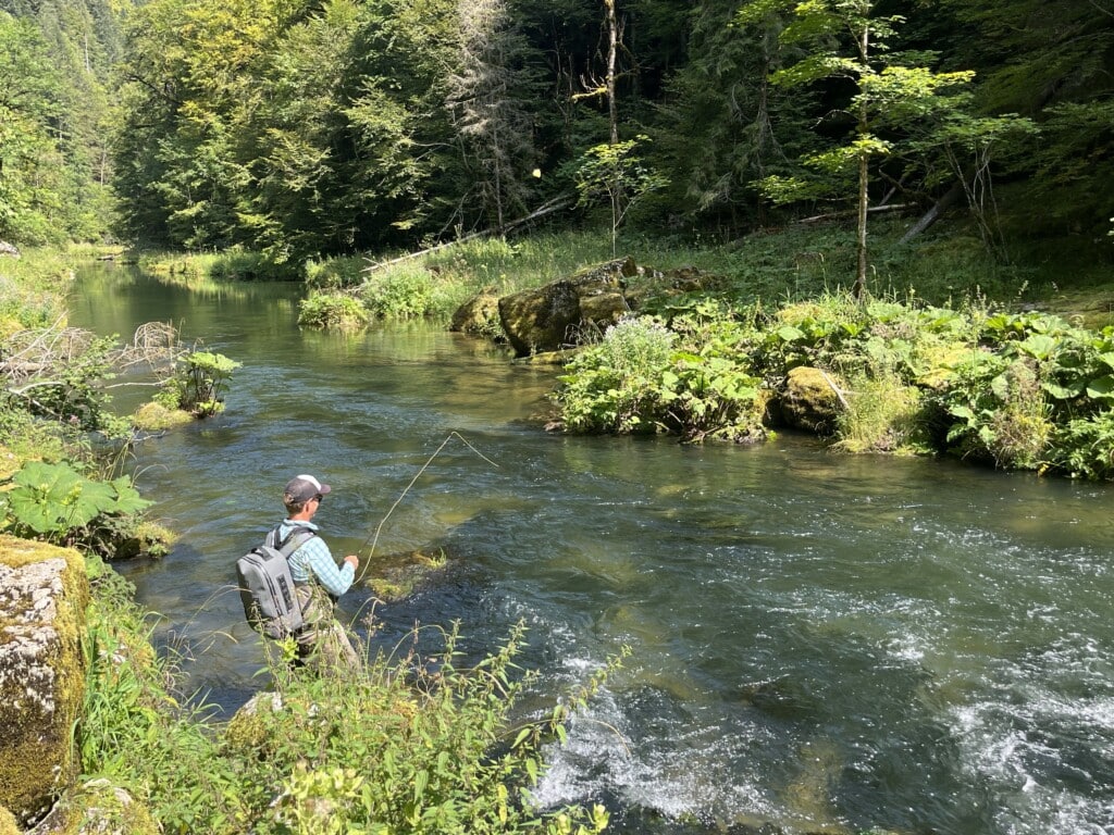 Jamie, a professional fly fishing guide of 15 years tests out the Simms G4Z Waders On The River