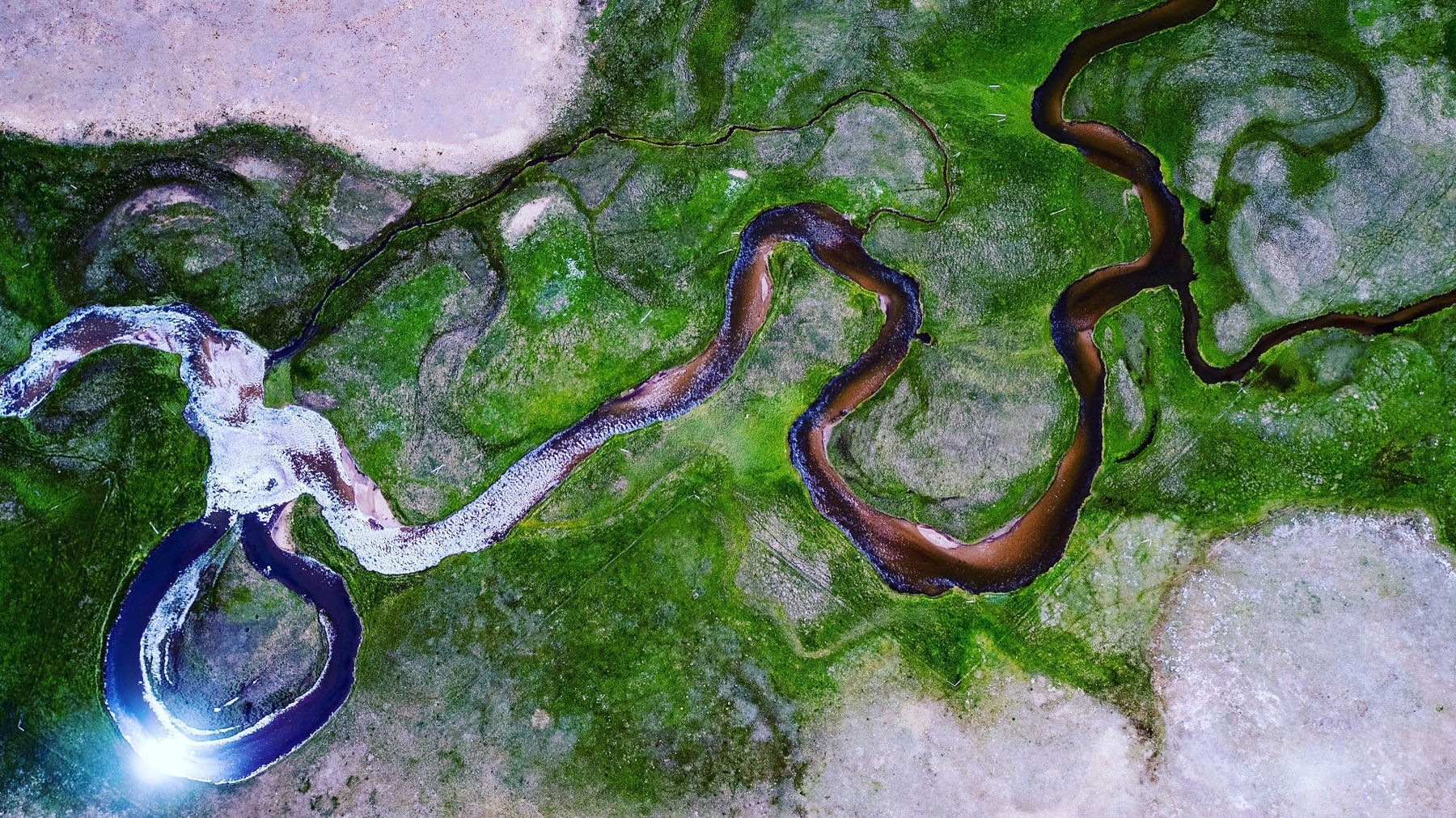 An aerial view of bends in the South Platte River in Colorado